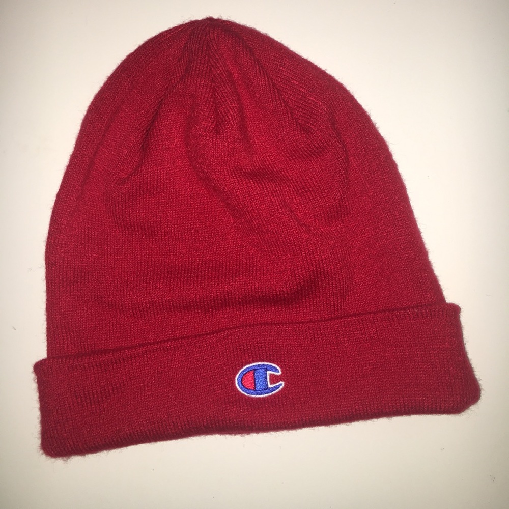 CHAMPION X URBAN OUTFITTERS BEANIE